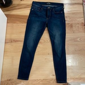 Express jeans size 4 short